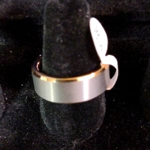 Size 8.5 Silver and Gold Wedding Band